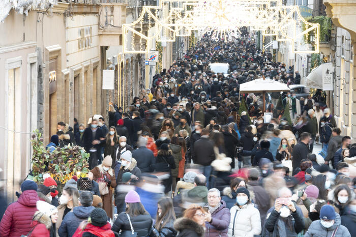 Oltre l’83% dei consumatori di Roma ritiene che per il Natale 2022 faranno meno acquisti”