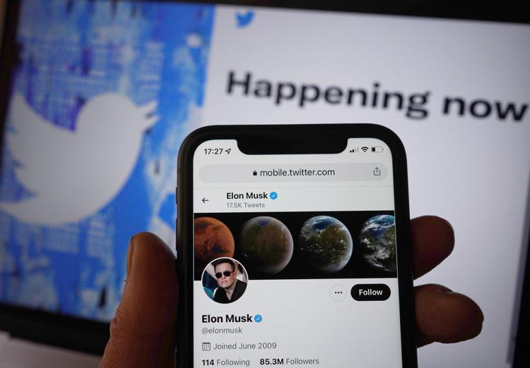 Twitter, Elon Musk annuncia 3.700 licenziamenti via e-mail