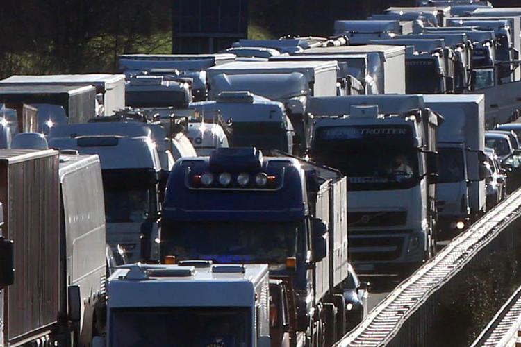 Trasporti, in Italia mancano almeno 30mila autisti