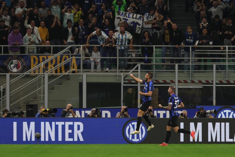 Milano, la Digos ha individuato gli ultrà che hanno fatto svuotare la curva Nord del Meazza