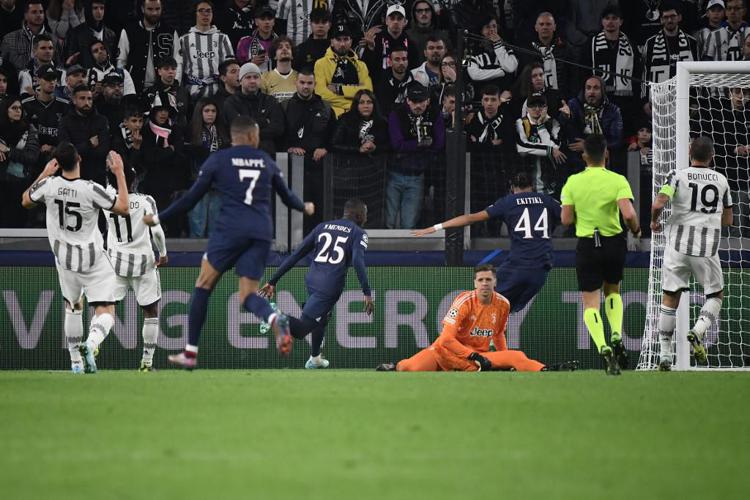 La Juve perde 2-1 contro il Paris Saint-Germain ma si qualifica nell’Europa League