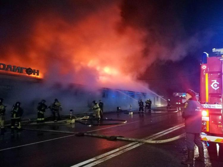Tragedia in Russia: morte 13 persone nell’incendio in un nightclub a Kostroma