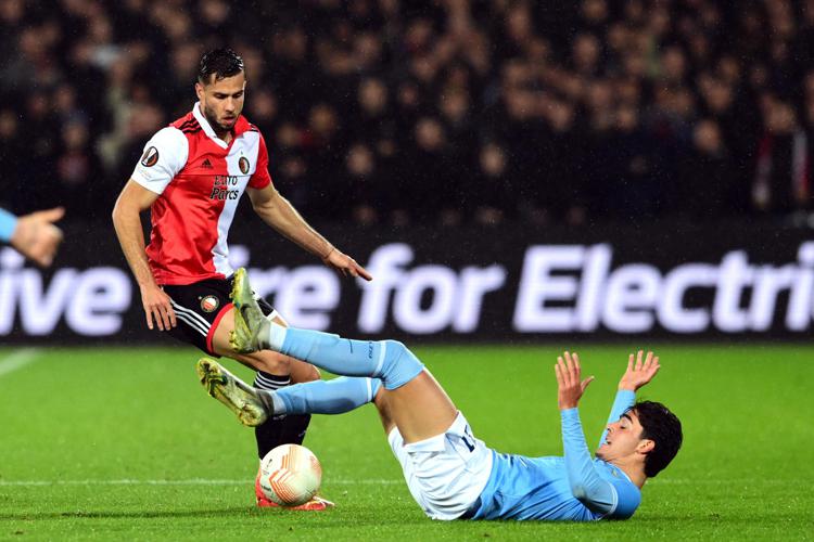 Calcio, il Feyenoord batte 1-0 la Lazio: i biancocelesti accedono in Conference League