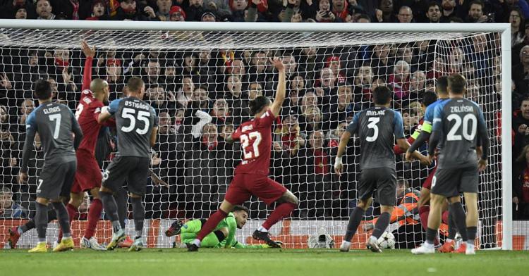 Champions League, il Liverpool batte il Napoli 2-0. Gli azzurri restano i primi nel girone