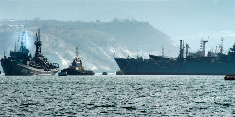 Guerra in Ucraina, per gli 007 inglesi. “Le navi russe nel Mar Nero sono vulnerabili”