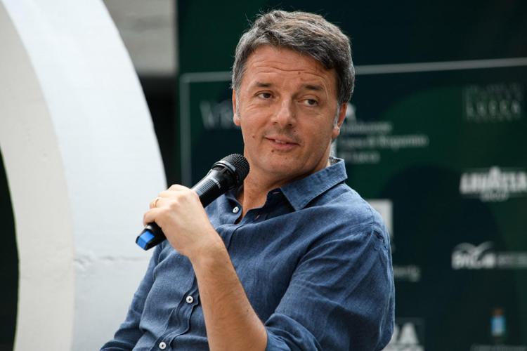 Matteo Renzi sta studiano per portare a teatro il suo libro “Il mostro”