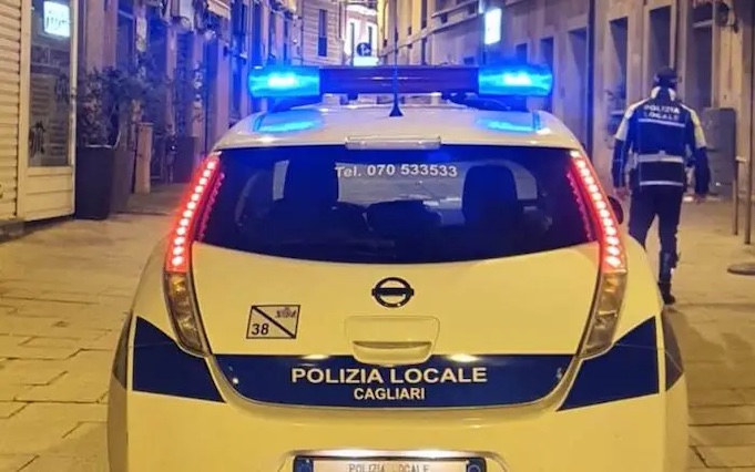 Roma, sgomberato un locale di un circolo culturale vicino al terrorista di destra Stefano Delle Chiaie