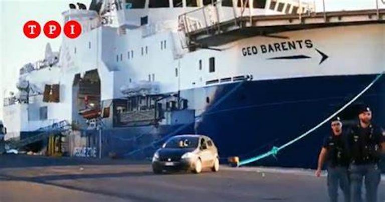 Reggio Calabria: la nave “Rise Above” ha sbarcato 89 migranti al porto