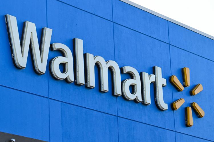 Usa, sparatoria nello Stato della Virginia: almeno dieci le vittime in un supermercato Walmart
