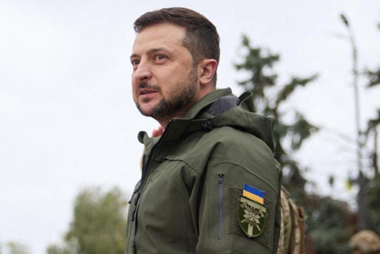 Guerra in Ucraina, parla Zelensky: “Il Donetsk è disseminato di soldati russi morti”