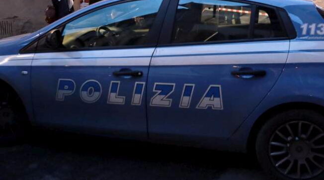 Catanzaro, arrestati quattro giovani per aver sequestrato, torturato e seviziato un ragazzo