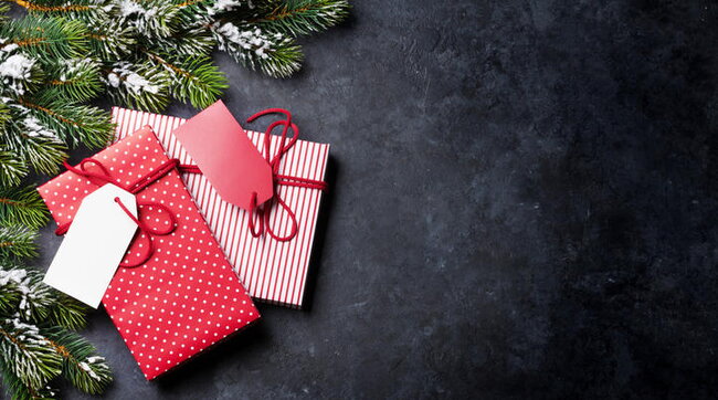 La spesa per i regali di Natale da 177 euro a testa in calo del 7% rispetto al 2021