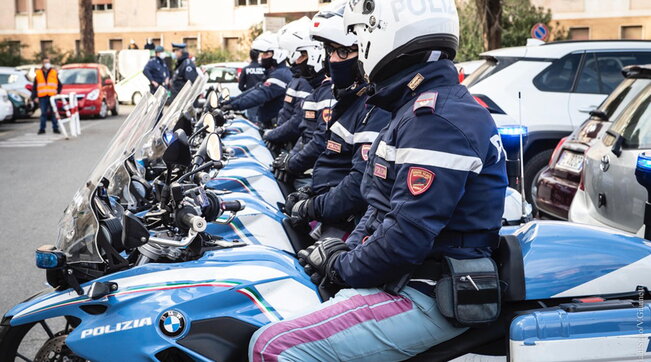 Viminale, rafforzata la sicurezza per le festività nei luoghi di culto e nelle stazioni