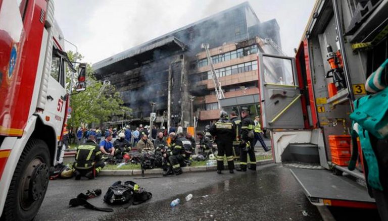 Russia, incendio in un centro commerciale nella periferia di Mosca: un morto
