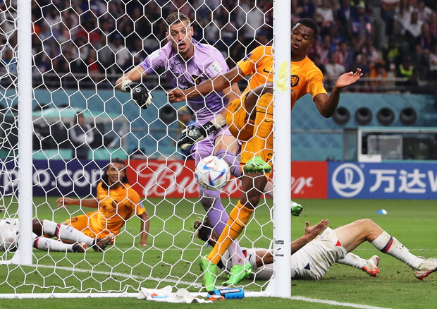 Mondiali di calcio, Olanda ai quarti dopo aver battuto gli Usa 3-1