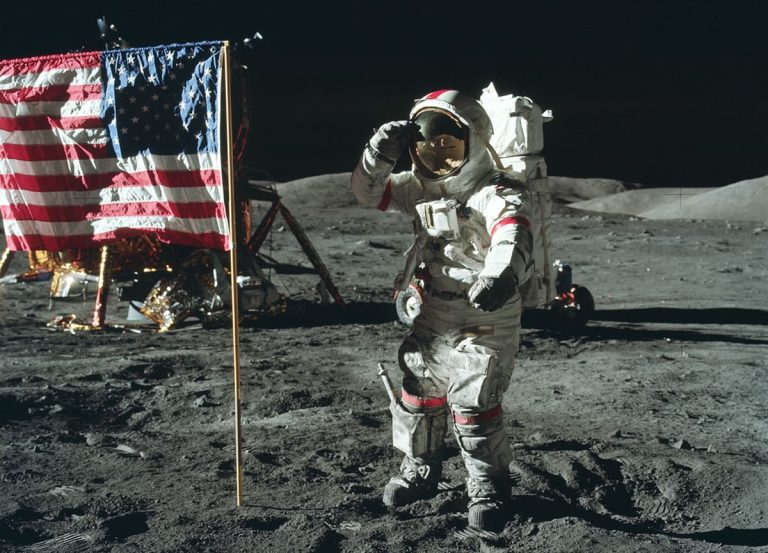 Luna, 50 anni fa l’ultima missione Usa Apollo 17 con il comandante Eugene Cernan