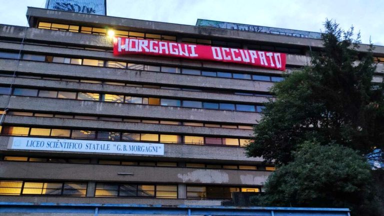 Roma, gli studenti occupano il liceo scientifico Morgagni