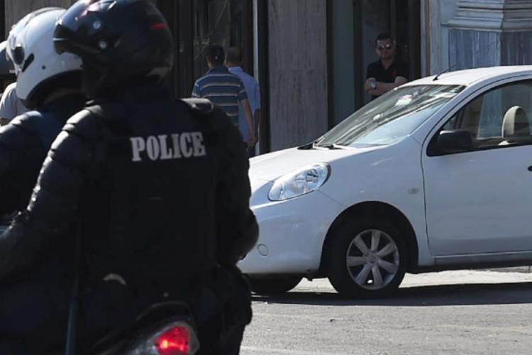 Grecia, le indagini sull’attentato a Susanna Schlein: Si procede per l’ipotesi di attentato per finalità terroristiche o di eversione