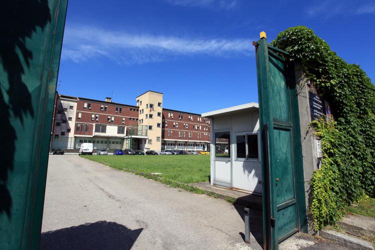 Milano, fuga di sette detenuti dal carcere minorile Beccaria: due sono stati ripresi