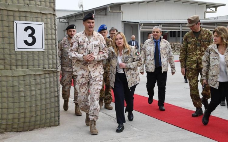 Erbil, il colonnello Pisani accompagna la premier Giorgia Meloni
