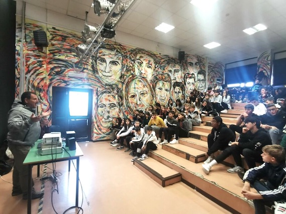 Gli studenti della Melone incontrano Matteo Miceli