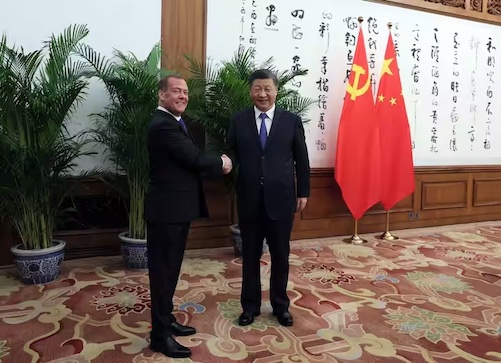 Guerra in Ucraina, faccia a faccia tra Medvedev e Xi Jinping