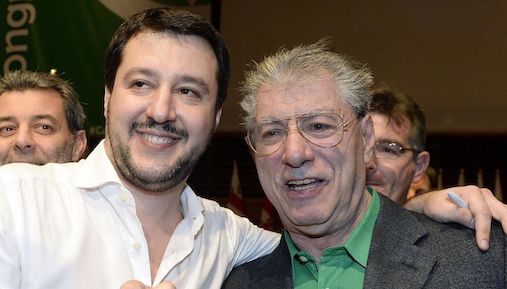 Lega, è scontro aperto tra Salvini e Bossi sul provvedimento di espulsione di tre consiglieri ‘ribelli’