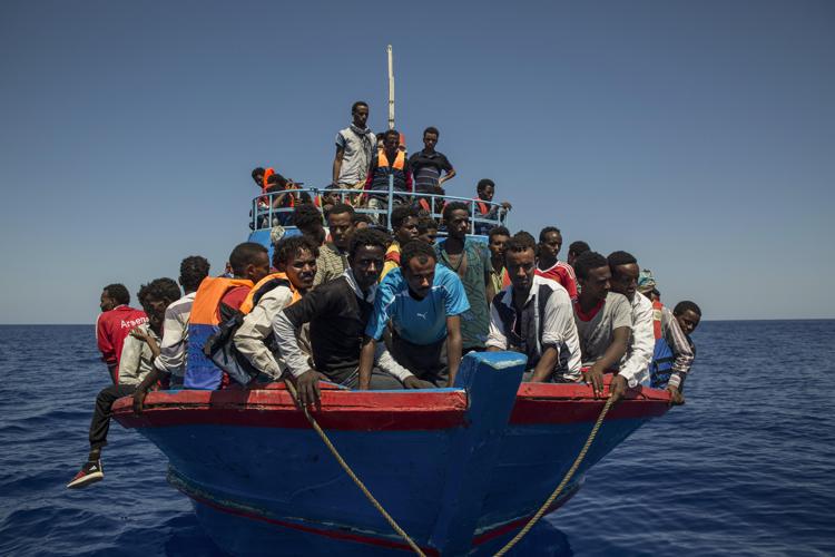 Migranti, l’Onu da ragione al ministro Tajani: “L’Italia da sola non può farcela”