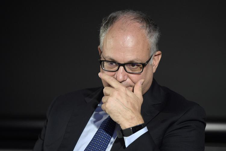 Partito Democratico, parla Roberto Gualtieri “Ci sono state tante scissioni che non hanno portato fortuna a chi le ha fatte, chi pensa questo sbaglia e non andrà da nessuna parte”