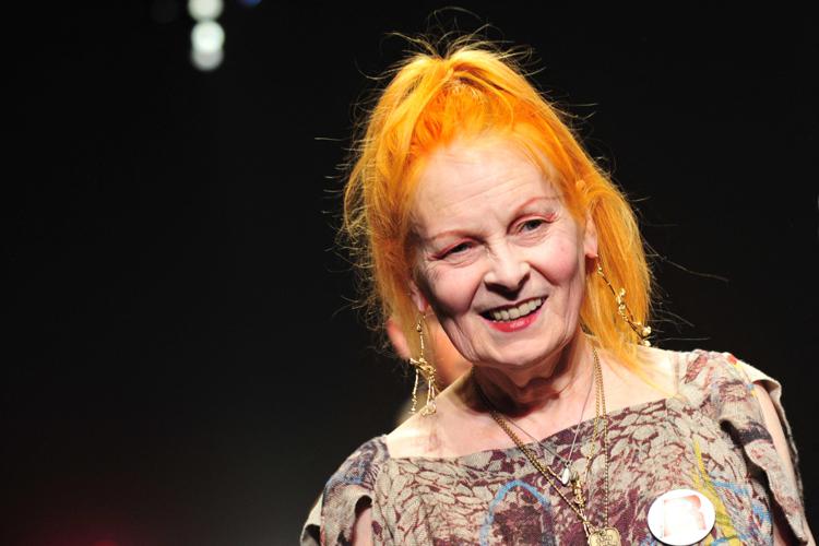 Gran Bretagna, è morta a 81 anni Vivienne Westwood “la signora del punk” che cambiò la moda
