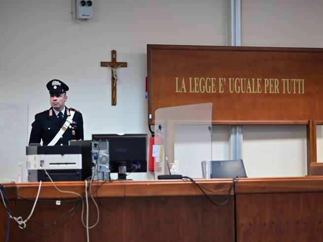 Matteo Messina Denaro non si collega in videoconferenza al processo per le stragi del ’92