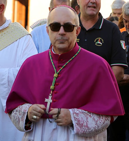Civitavecchia, la benedizione agli operatori marittimi del Vescovo Monsignor Ruzza