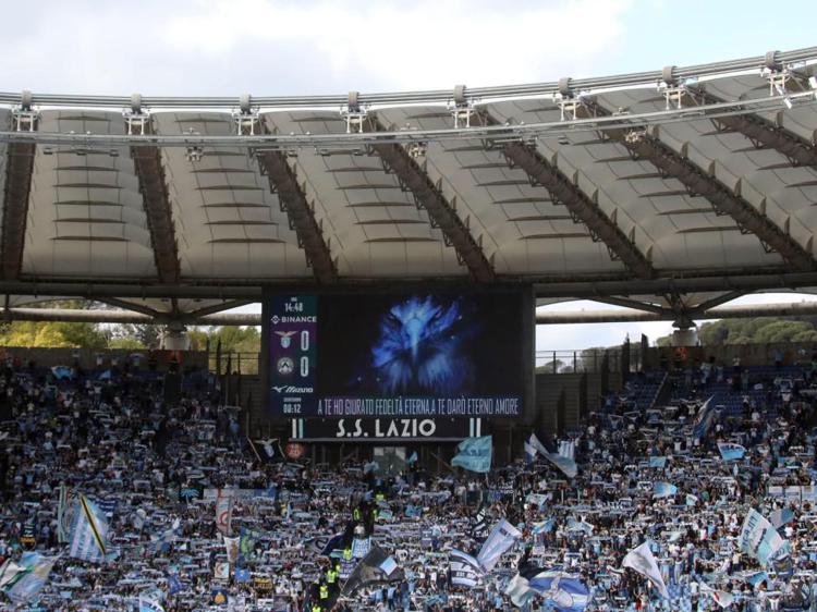 Calcio, per i cori razzisti resterà chiusa la curva della Lazio allo stadio Olimpico