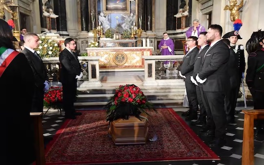 Roma, alla Chiesa degli Artisti i funerali di Gina Lollobrigida