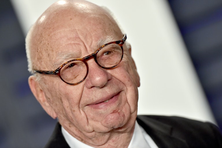 Usa, l’ammissione (tardiva) di Murdoch: “Sulle elezioni del 2020 i miei giornalisti di Fox News hanno avallato le bugie di Trump”