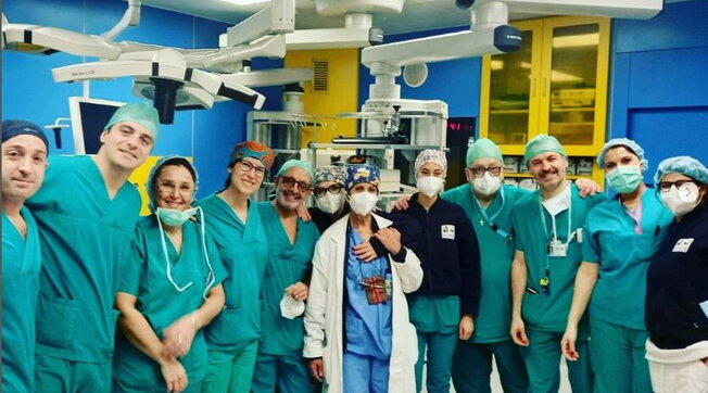 Bari: L’equipe del Policlinico ha ricostruito a una bimba di 10 anni una porzione della mandibola asportata per un raro tumore