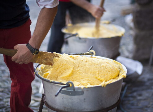 Alimentazione, grande successo per le sagre gastronomiche in Italia