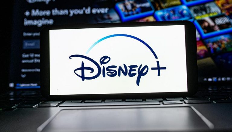 La piattaforma Disney annuncia 7mila licenziamenti e vola in borssa