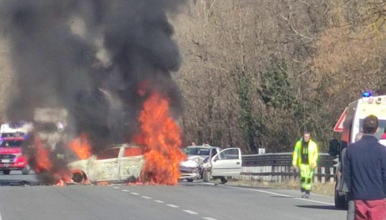 Roma, grave incidente stradale sulla Salaria all’altezza di Torricella: tre persone ricoverate in gravi condizioni