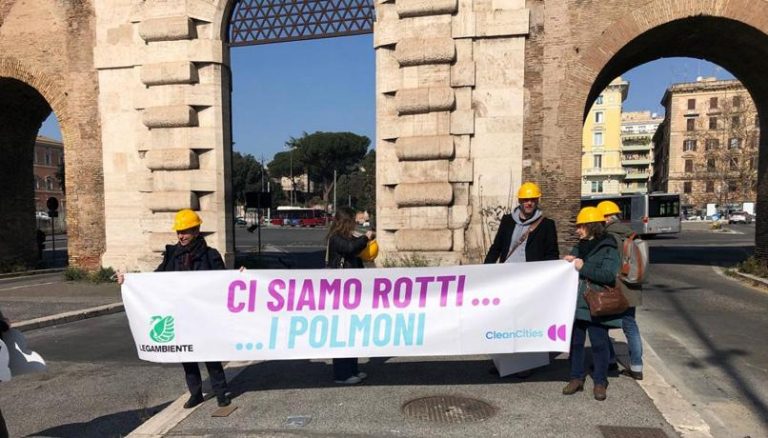 Roma, prosegue la campagna di Legambiente contro lo smog