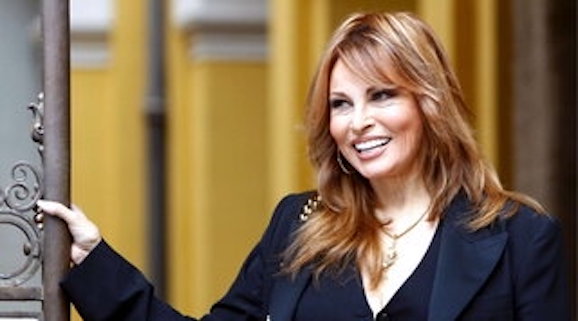 Cinema, addio a Raquel Welch: iconico sex symbol degli anni ’60-’70