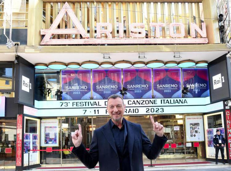 Festival di Sanremo, Amadeus: “Per la prima volta ci sarà il presidente della Repubblica Mattarella”