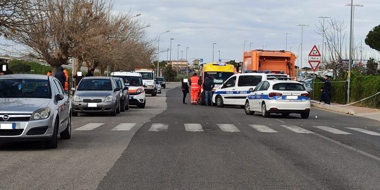 Tragedia a Ladispoli: travolta da un compattatore Rosa Russo non ce l’ha fatta