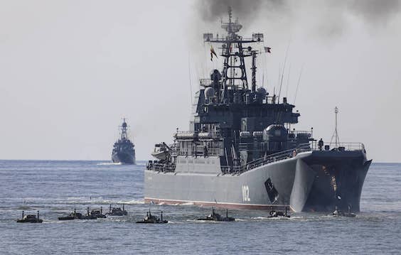 L’allarme di Kiev: La Russia ha raddoppiano il numero di navi militari schierate nel Mar Nero