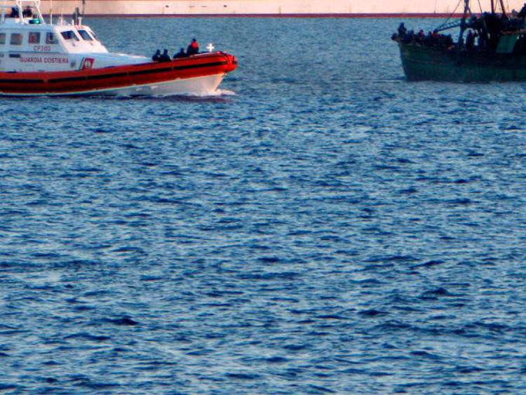 Lampedusa: sbarcati nella notte 73 migranti