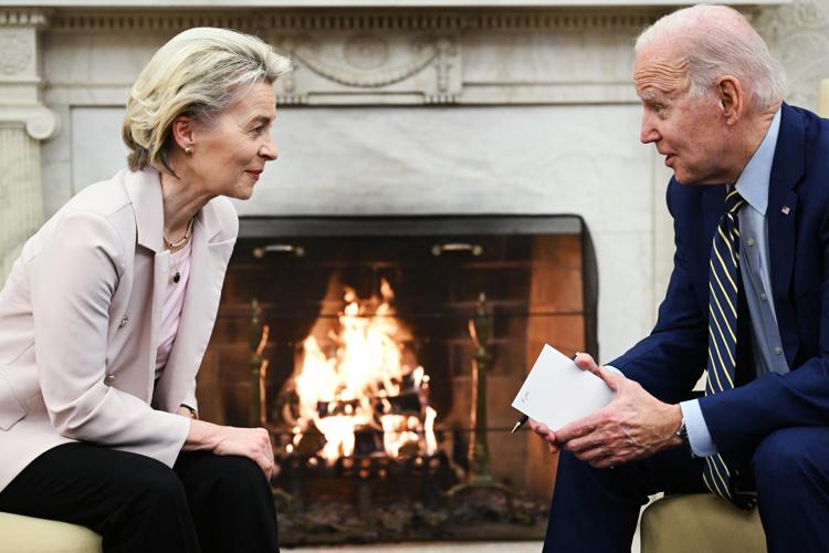 Casa Bianca, faccia a faccia tra il presidente Biden e Ursula von der Leyen