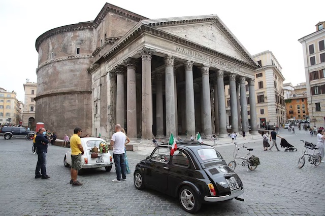 Le auto d’epoca a Roma hanno divieto assoluto di circolare praticamente in tutto il Comune