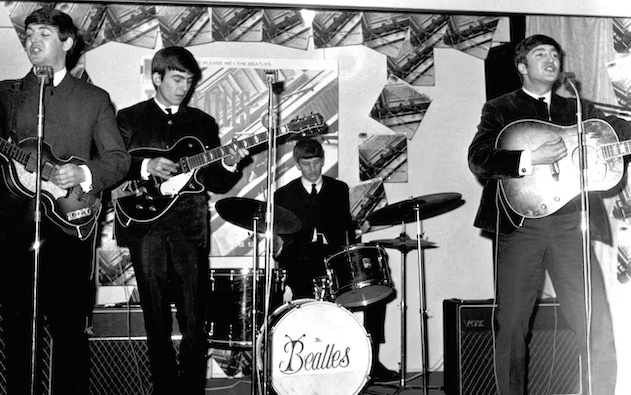 Musica, sessant’anni uscì il primo album dei Beatles: il debutto della band più influente della storia