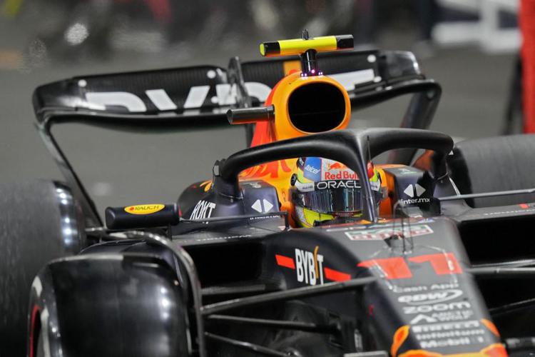 Formula 1: vince in Arabia Saudita Sergio Perez, male entrambe le Ferrari