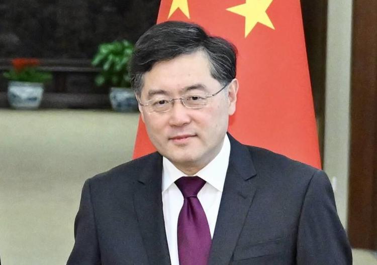 Cina, parla il ministro degli Esteri Qin Gang: “Non abbiamo mai fornito armi alla Russia”